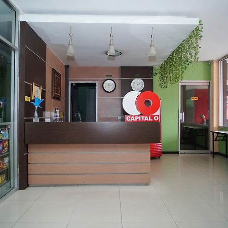 Capital O 2885 Hemra Hotel Balikpapan  Eksteriør bilde